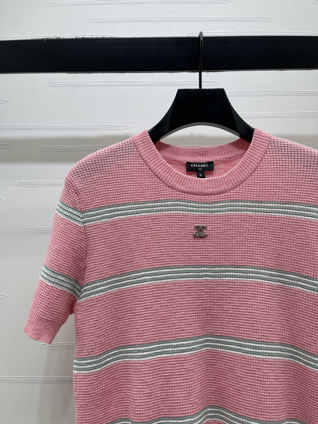 Women's short sleeves